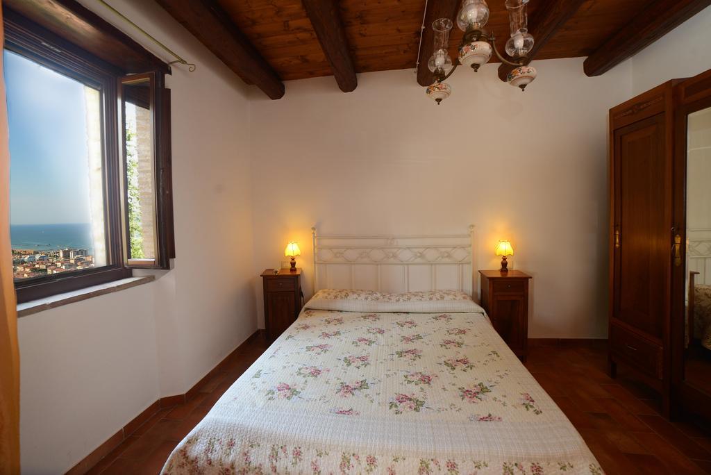 B&B Borgo Marano Cupra Marittima Exterior foto